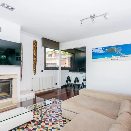 Homeholidaysrentals Adonis