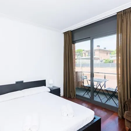 Homeholidaysrentals Adonis