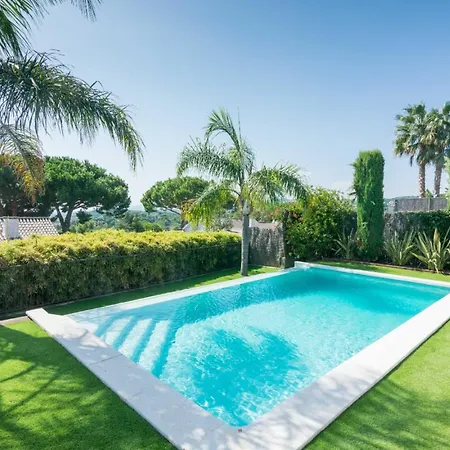 Homeholidaysrentals Adonis * Caldes D'Estrach