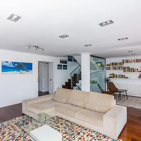 Homeholidaysrentals Adonis 别墅 *